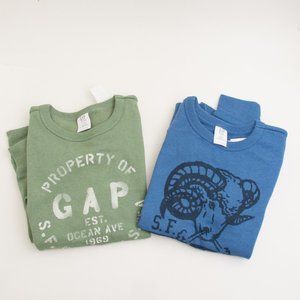 Gap Kids Bundle of 2 Graphic Crewneck Sweatshirts